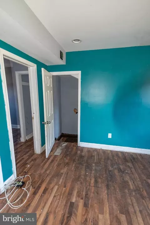 Entry Way - 1403 N Decker Ave, Baltimore, MD 21213 photo 1 of 19