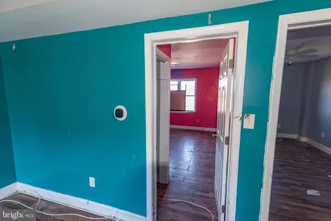 Entry Way - 1403 N Decker Ave, Baltimore, MD 21213 photo 4 of 19