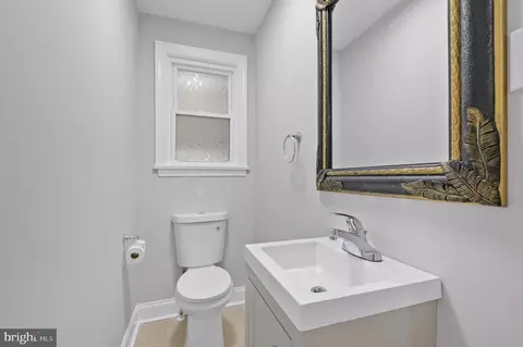 4929 Herring Run Dr, Baltimore, MD 21214 photo 18