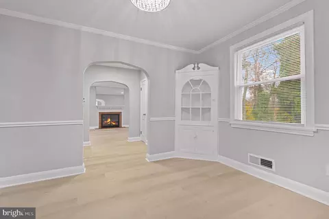 4929 Herring Run Dr, Baltimore, MD 21214 photo 10