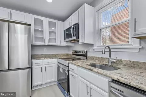 4929 Herring Run Dr, Baltimore, MD 21214 photo 17
