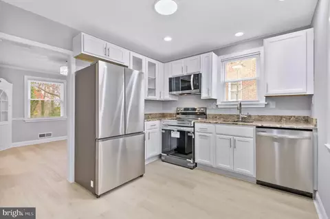 4929 Herring Run Dr, Baltimore, MD 21214 photo 15
