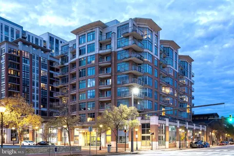 1400 Lancaster St #305, Baltimore, MD 21231