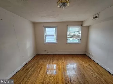 2322 Druid Park Dr, Baltimore, MD 21215 photo 5