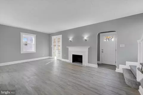 6113 Sefton Ave, Baltimore, MD 21214 photo 4