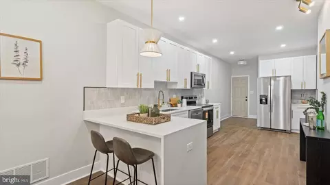 705 E 22nd St, Baltimore, MD 21218 photo 5