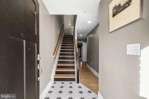 1456 Redfern Ave, Baltimore, MD 21211 photo 3