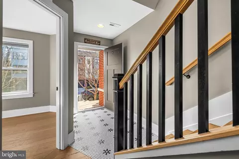 1456 Redfern Ave, Baltimore, MD 21211 photo 2