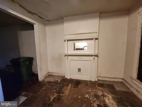 Living - 2552 Boyd St, Baltimore, MD 21223 photo 1 of 1