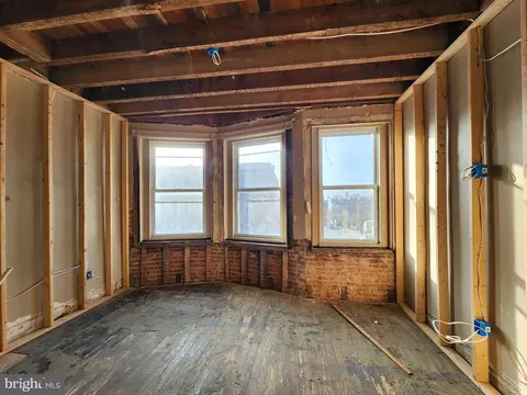 536 E 22nd St, Baltimore, MD 21218 photo 14
