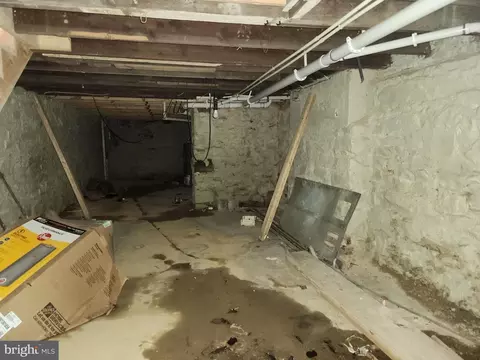 536 E 22nd St, Baltimore, MD 21218 photo 24