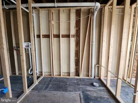 536 E 22nd St, Baltimore, MD 21218 photo 13