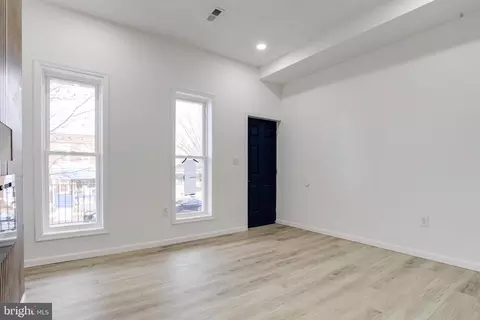 Living - 3015 Windsor Ave, Baltimore, MD 21216 photo 5 of 11
