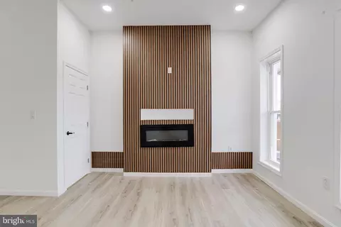 Living - 3015 Windsor Ave, Baltimore, MD 21216 photo 2 of 11