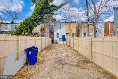 Exterior - 3015 Windsor Ave, Baltimore, MD 21216 photo 4 of 5