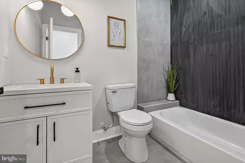Bath - 539 E 23rd St, Baltimore, MD 21218 photo 1 of 2