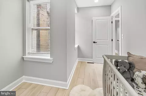 Entry Way - 539 E 23rd St, Baltimore, MD 21218 photo 7 of 10