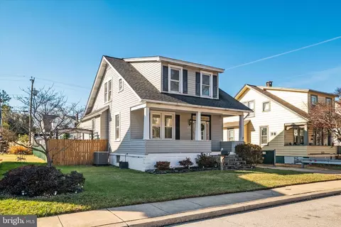 3827 Echodale Ave, Baltimore, MD 21206 photo 2