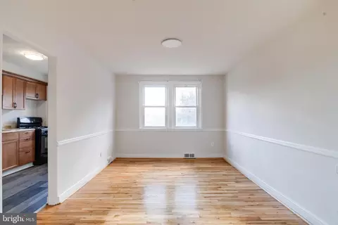 Living - 4415 Old Frederick Rd, Baltimore, MD 21229 photo 7 of 11