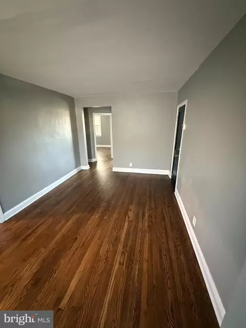 6138 Macbeth Dr, Baltimore, MD 21239 photo 4