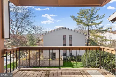 Exterior - 2 Cross Keys Rd #2F, Baltimore, MD 21210 photo 2 of 7