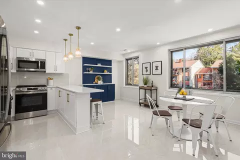 Kitchen - 2 Cross Keys Rd #2F, Baltimore, MD 21210 photo 1 of 4