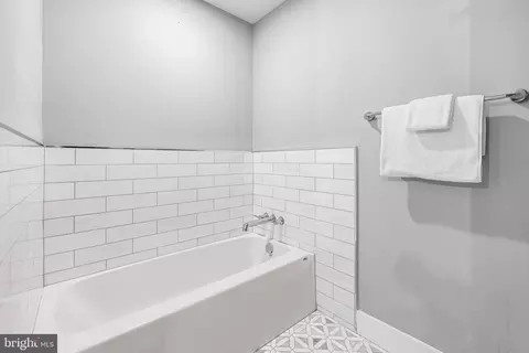 401 S Chester, Baltimore, MD 21231 photo 28