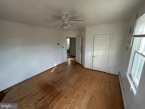 Bedroom - 6101 Tramore Rd, Baltimore, MD 21214 photo 4 of 6