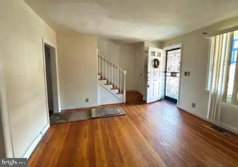 441 Random Rd, Baltimore, MD 21229 photo 2