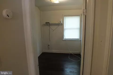 Entry Way - 1025 Witherspoon Rd, Baltimore, MD 21212 photo 3 of 5