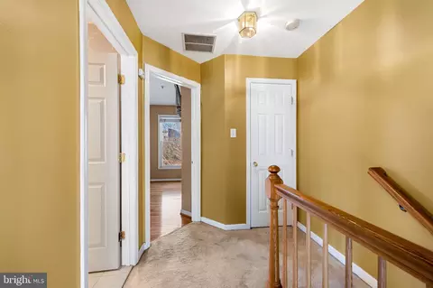 Entry Way - 252 Robert St, Baltimore, MD 21217 photo 2 of 2