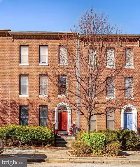 Exterior - 252 Robert St, Baltimore, MD 21217 photo 1 of 10