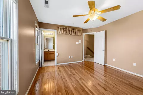 Bedroom - 252 Robert St, Baltimore, MD 21217 photo 3 of 4