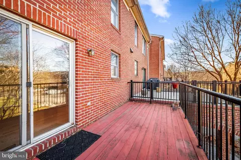 Exterior - 252 Robert St, Baltimore, MD 21217 photo 2 of 10