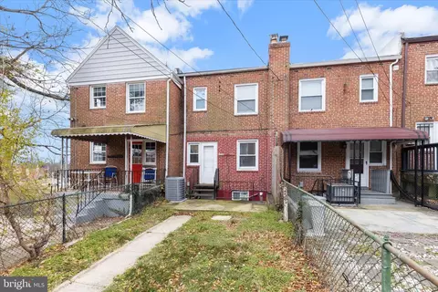 Exterior - 4352 Eldone Rd, Baltimore, MD 21229 photo 2 of 3