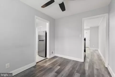 Entry Way - 4352 Eldone Rd, Baltimore, MD 21229 photo 4 of 7