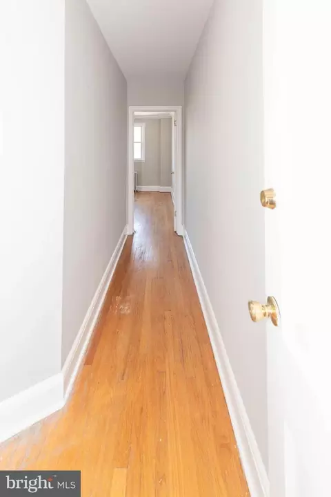 Entry Way - 5627 Ready Ave, Baltimore, MD 21212 photo 4 of 5