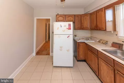 Entry Way - 5627 Ready Ave, Baltimore, MD 21212 photo 2 of 5
