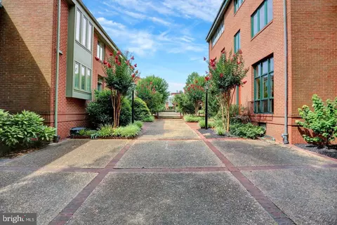 Exterior - 211 Bolton Pl, Baltimore, MD 21217 photo 3 of 13