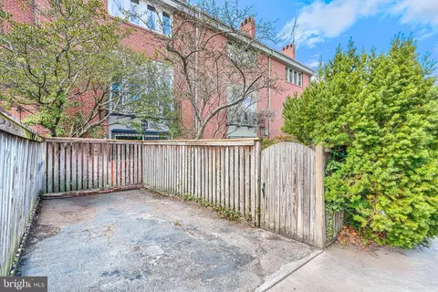 Exterior - 211 Bolton Pl, Baltimore, MD 21217 photo 11 of 13