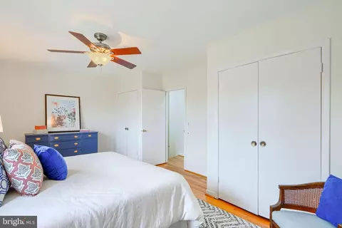Bedroom - 211 Bolton Pl, Baltimore, MD 21217 photo 4 of 8