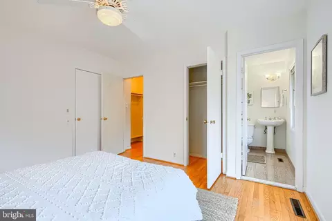 Bedroom - 211 Bolton Pl, Baltimore, MD 21217 photo 8 of 8