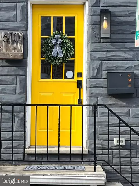 610 Wyeth St, Baltimore, MD 21230 photo 2
