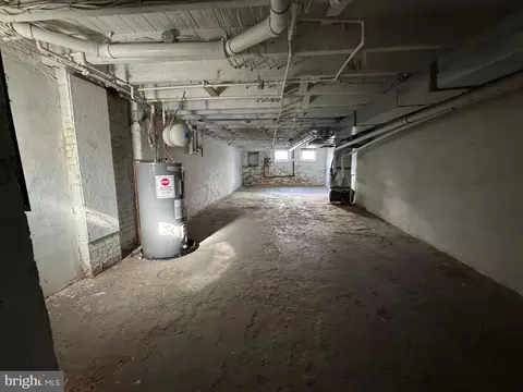 Entry Way - 517 E 21st St, Baltimore, MD 21218 photo 5 of 5