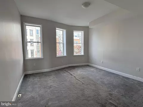 Living - 517 E 21st St, Baltimore, MD 21218 photo 5 of 6