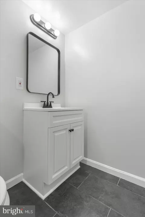 638 Charraway Rd, Baltimore, MD 21229 photo 30