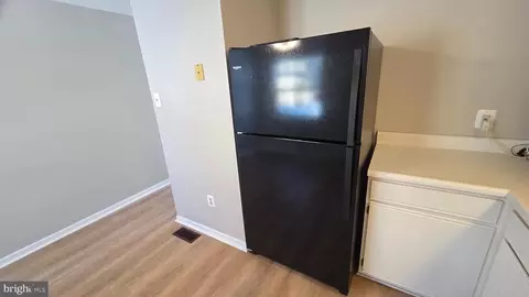 Entry Way - 1226 E Chase St, Baltimore, MD 21202 photo 19 of 20