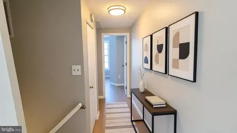 Entry Way - 1226 E Chase St, Baltimore, MD 21202 photo 5 of 20