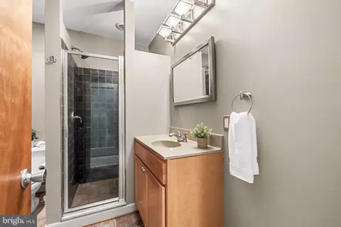 Bath - 1445 Hull St, Baltimore, MD 21230 photo 4 of 4