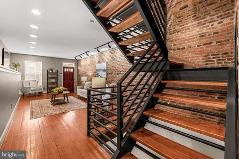 Entry Way - 1445 Hull St, Baltimore, MD 21230 photo 2 of 6